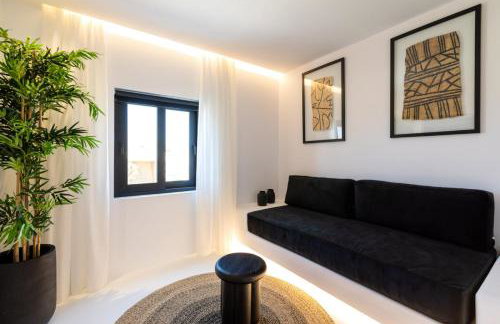 Mykonos Town Black Villa with Cave Heated Pool - Foto 53