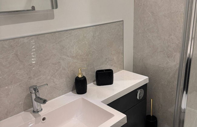 Hull 1-bed Apt, Sleeps 4 With Wi-fi - Foto 6