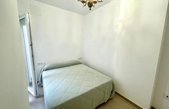 Los Angeles With 3 Bedrooms and 3 Bathrooms - Photo 12