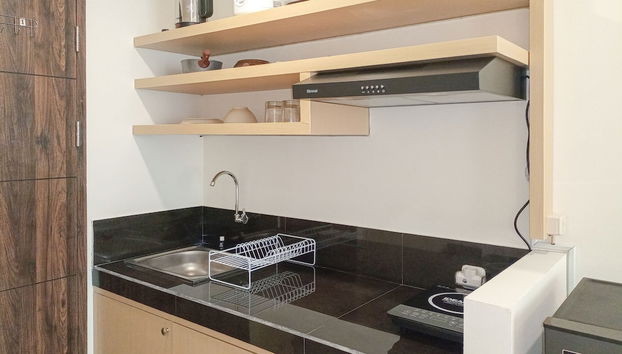 Cozy Stay Studio Room At Altuz Seturan Yogyakarta Apartment - Foto 5, Cocina privada