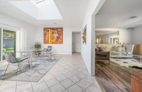 Villa Luz- Cozy Family Home with Jacuzzi year-round & heated pool in summer - Foto 35