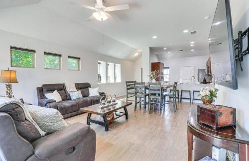 Pool Access and Private Yard Family Home in Kyle! - Foto 1