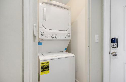 PARKING INCLUDED-Beachfront 2BD Ocean Villa! Gorgeous Amenities, Private Complex - Photo 25