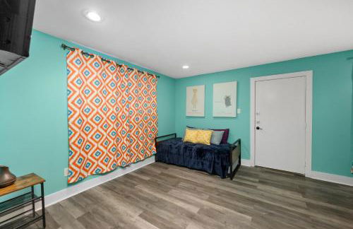 Convenient 1BR Unit Close to Shopping & Dining - Foto 11