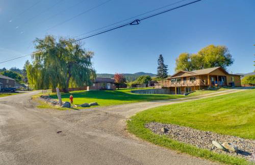 Lakeside Cabin with Beach about 14 Mi to Ski Area! - Foto 22