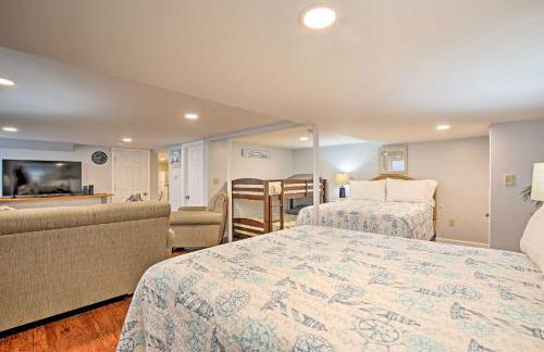 Old Orchard Beach Home with Patio Walk to Beach - Foto 17