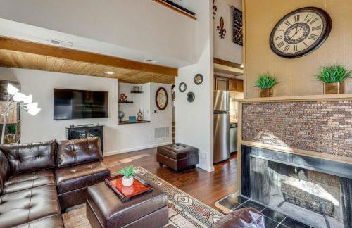 5 Mi to Mountain High Resort Home with Gaming Area - Foto 2