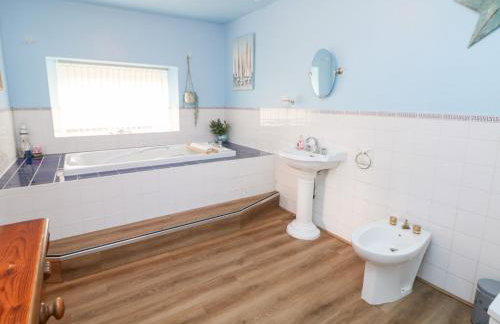 The Old Post Office - Photo 26