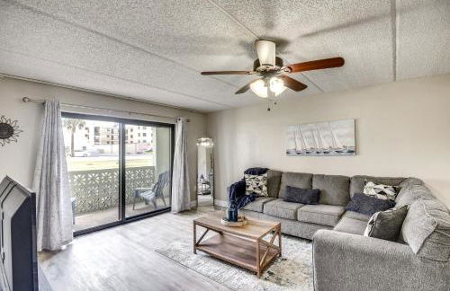 Daytona Condo with Community Pool, Walk to Beach! - Foto 5