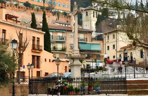 Charming apartment historic centre Granada 80 m² + balcony - Photo 19