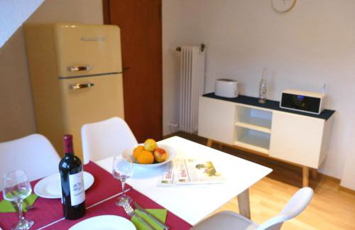 Daun Under - Photo 4