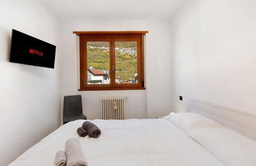 Modern Retreat with AC & Fast Wi-Fi - Photo 15