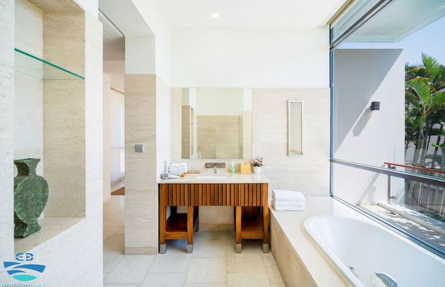 Beach front villa by Emblemsea in hyatt - Foto 36