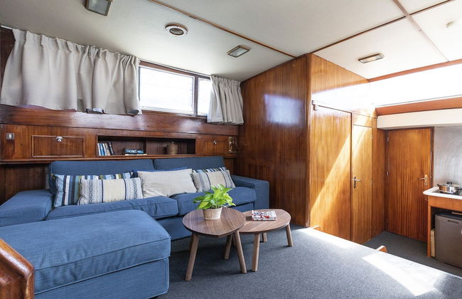 Luxury Boat in Port Forum - Photo 14