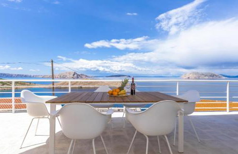 2 Bedroom Amazing Apartment In Lukovo - Foto 8