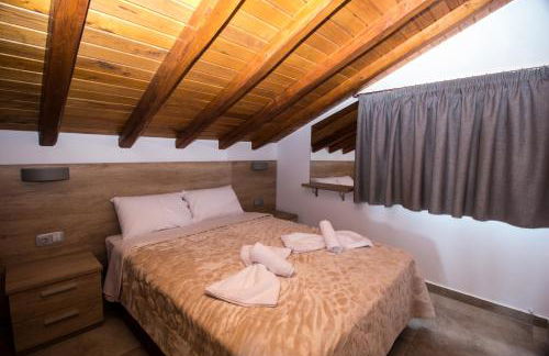 Golden Attic - Foto 11