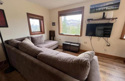 Denali Park View House - Photo 4