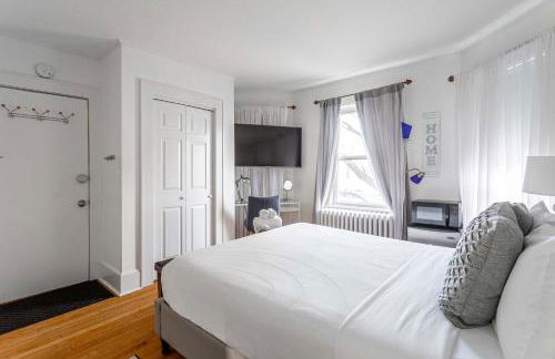 Sunshine Room by harbor downtown beach I-95&Train - Foto 52