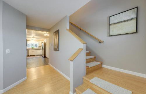 Spacious Eagle Lake Home with Fireplace and Deck - Foto 14