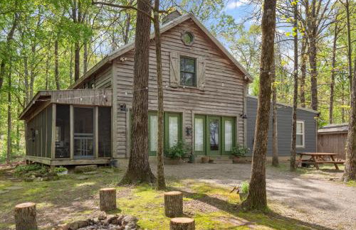 Wonderland Cabin - Enchanting Lakeside Sanctuary - Foto 1