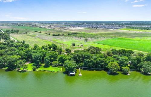 Beautiful Lakefront Cabin - Something For Everyone - Photo 91