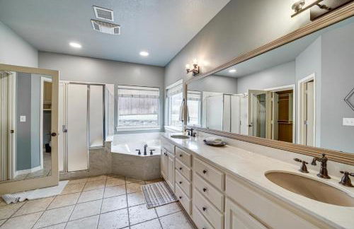 Pet-Friendly Tulsa Escape with Private Hot Tub! - Foto 20