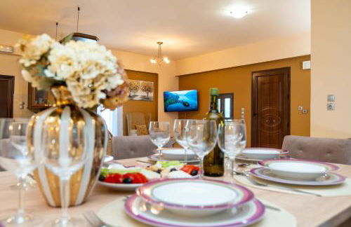 Amalia Villa with Private Pool - Photo 40