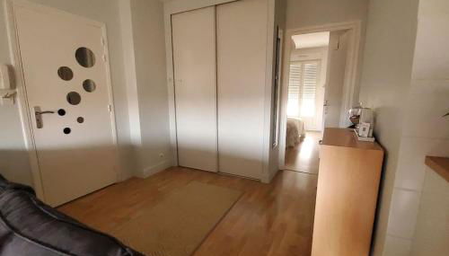 Appartement calme et spacieux avec terrasse à Issoire - Foto 5, Lobby or reception