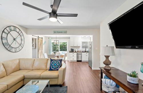 Cottage Under the Magnolia Trees - Photo 1