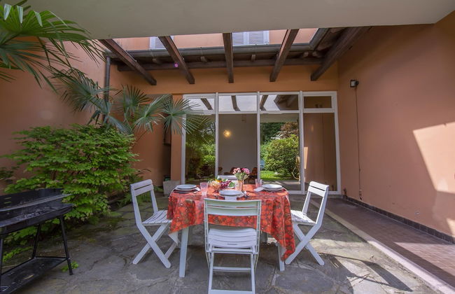 Rododendro Rosso in Ispra - Foto 4