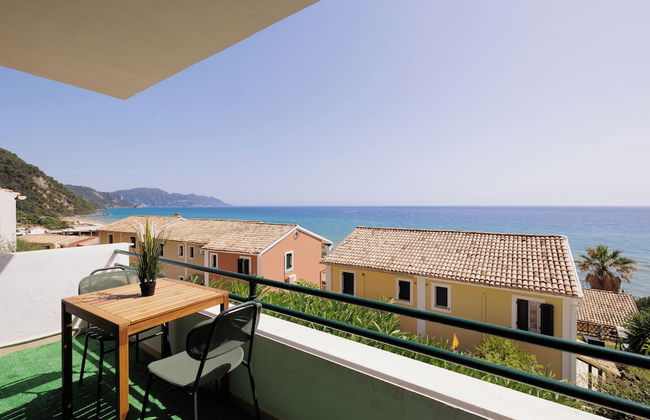 Coastal Bliss Apartments - Photo 27