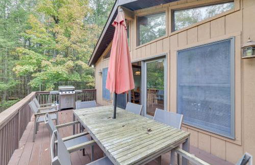 Secluded Family Cabin with Fire Pit in Lake Ariel! - Foto 32