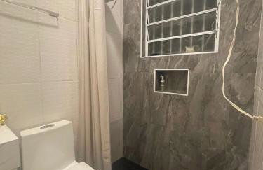 Casa Praia Grande 5min praia, 2 vagas, wi fi , 3 banheiros , piscina grande , freezer extra gelo , churrasqueira , até 9 pessoas - Photo 27