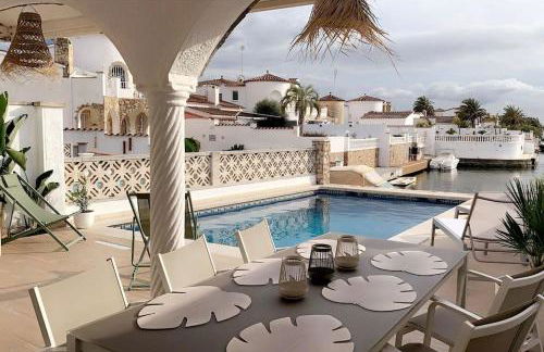 Casa Serenity au canal avec piscine et amarre - Foto 4