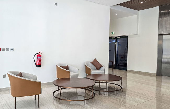 Easygo- Comfy STU in Azizi 15 - Photo 3