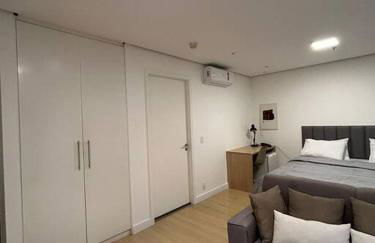 Studio Saint Charbel com vaga e varanda - rua do Hospital Sírio Libânes - Foto 9