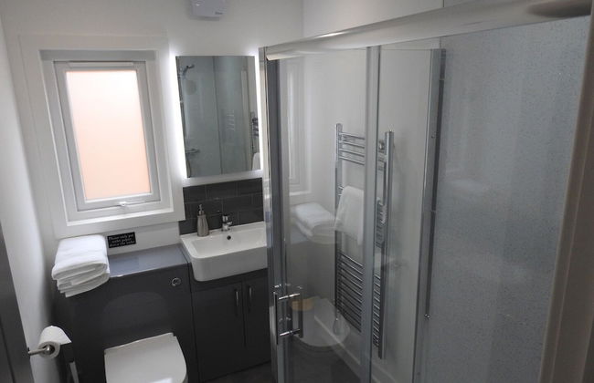 House Of Juniper - The Cabins - Photo 17