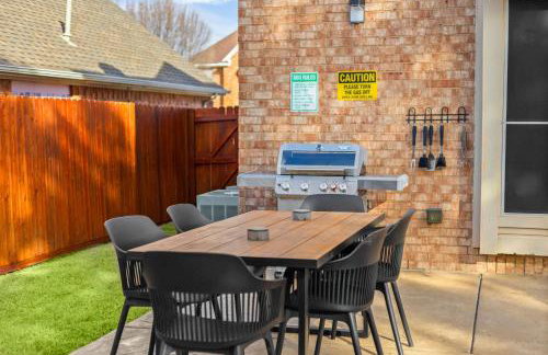 5-BD Vacation Retreat w Pool & Ping Pong - Foto 35