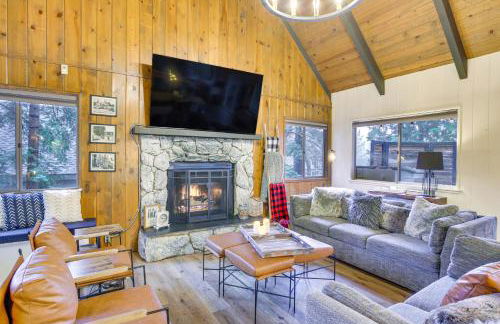 Cozy and Chic Lake Arrowhead Cabin with Deck! - Foto 6