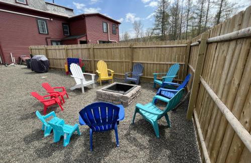 The entire Stephentown Hotel. 28 person occupancy - Foto 42