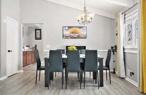 Modern 4-Bedroom Retreat - Foto 3