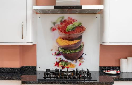 4 Bed house Parking 5 mins Sidcup Station - Pass the Keys - Foto 14