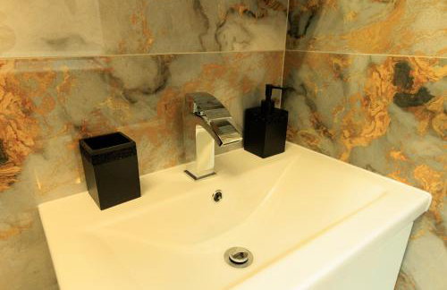 Heathrow Royal Apartment - Foto 12