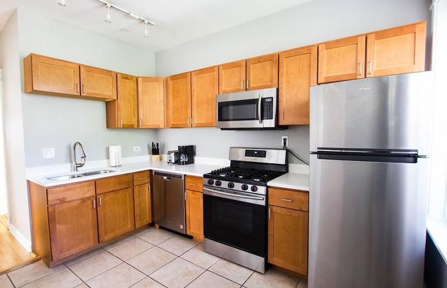 Classic Lincoln Park Charmer - 3bdr Steps to Train - Foto 12