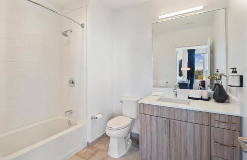 Hyatus Luxury Residences Boston South Bay Designer Collection - Photo 47