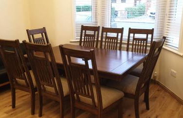 London Luxury 3 bedroom flat, 2 bathrooms, Living Room, free parking, 4 mins to station, garden - Foto 9