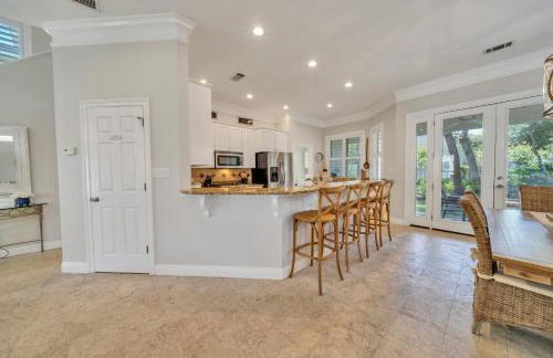 Close to Beach~Free Golf Cart! Pet Friendly Home! Destiny West - Foto 11