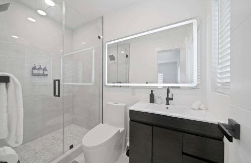 Luxury Villa Azure with Heated Pool 20 minutes to Beach - Foto 36