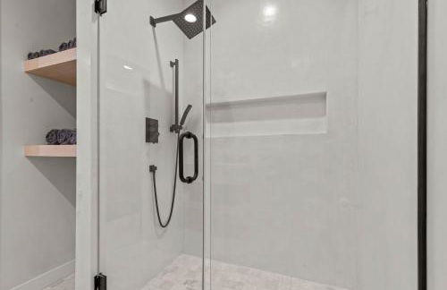 Aframe River Retreat, Sauna, Hot Tub, Workspace, New Build! - Foto 43