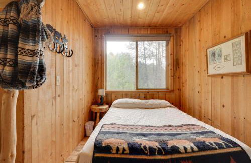 Pet-Friendly House with Deck Near Crater Lake! - Foto 56